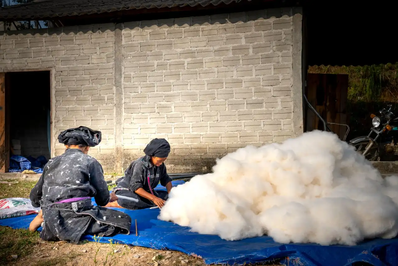 老花镜与近视镜如何科学搭配？企业视力保健产品供应方案设计思路