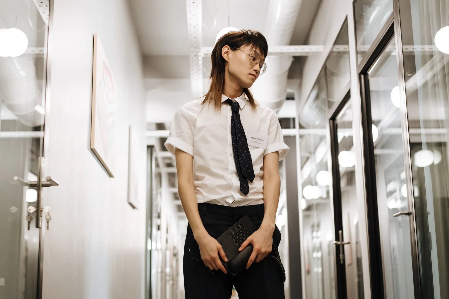 近视镜与防蓝光眼镜如何搭配使用？企业视力防护方案设计思路正文配图 2